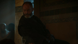 extant_GameOfThrones_4x06-TheLawsOfGodsAndMen_0785