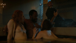 extant_GameOfThrones_4x06-TheLawsOfGodsAndMen_0795