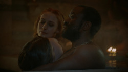extant_GameOfThrones_4x06-TheLawsOfGodsAndMen_0833