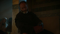 extant_GameOfThrones_4x06-TheLawsOfGodsAndMen_0849