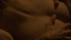 extant_GameOfThrones_4x06-TheLawsOfGodsAndMen_0995