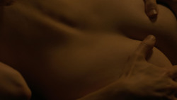 extant_GameOfThrones_4x06-TheLawsOfGodsAndMen_0996
