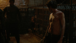 extant_GameOfThrones_4x06-TheLawsOfGodsAndMen_1393