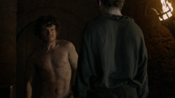 extant_GameOfThrones_4x06-TheLawsOfGodsAndMen_1581