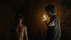 extant_GameOfThrones_4x06-TheLawsOfGodsAndMen_1637