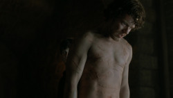 extant_GameOfThrones_4x06-TheLawsOfGodsAndMen_1649
