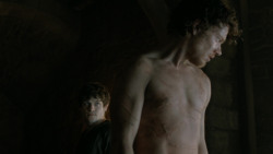 extant_GameOfThrones_4x06-TheLawsOfGodsAndMen_1652