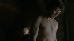 extant_GameOfThrones_4x06-TheLawsOfGodsAndMen_1653