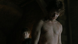 extant_GameOfThrones_4x06-TheLawsOfGodsAndMen_1654