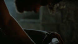 extant_GameOfThrones_4x06-TheLawsOfGodsAndMen_1659