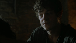 extant_GameOfThrones_4x06-TheLawsOfGodsAndMen_1778