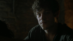 extant_GameOfThrones_4x06-TheLawsOfGodsAndMen_1779