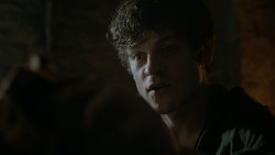 extant_GameOfThrones_4x06-TheLawsOfGodsAndMen_1780