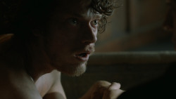 extant_GameOfThrones_4x06-TheLawsOfGodsAndMen_1811