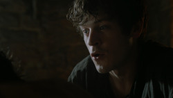 extant_GameOfThrones_4x06-TheLawsOfGodsAndMen_1827