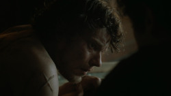extant_GameOfThrones_4x06-TheLawsOfGodsAndMen_1829
