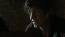 extant_GameOfThrones_4x06-TheLawsOfGodsAndMen_1835