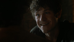 extant_GameOfThrones_4x06-TheLawsOfGodsAndMen_1852