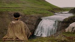 extant_GameOfThrones_4x06-TheLawsOfGodsAndMen_1872