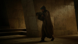 extant_GameOfThrones_4x06-TheLawsOfGodsAndMen_2027