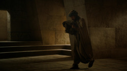 extant_GameOfThrones_4x06-TheLawsOfGodsAndMen_2031
