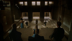 extant_GameOfThrones_4x06-TheLawsOfGodsAndMen_2033