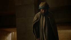 extant_GameOfThrones_4x06-TheLawsOfGodsAndMen_2143