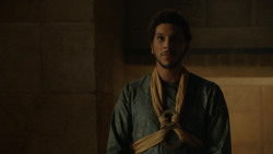 extant_GameOfThrones_4x06-TheLawsOfGodsAndMen_2300