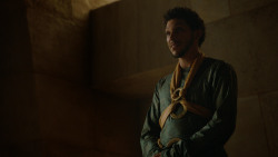 extant_GameOfThrones_4x06-TheLawsOfGodsAndMen_2344