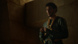 extant_GameOfThrones_4x06-TheLawsOfGodsAndMen_2350