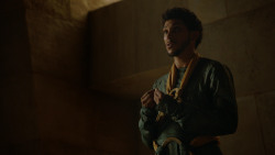 extant_GameOfThrones_4x06-TheLawsOfGodsAndMen_2353