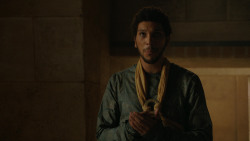 extant_GameOfThrones_4x06-TheLawsOfGodsAndMen_2368