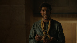 extant_GameOfThrones_4x06-TheLawsOfGodsAndMen_2384
