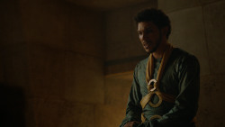 extant_GameOfThrones_4x06-TheLawsOfGodsAndMen_2435