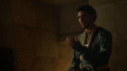 extant_GameOfThrones_4x06-TheLawsOfGodsAndMen_2437