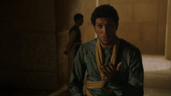 extant_GameOfThrones_4x06-TheLawsOfGodsAndMen_2445
