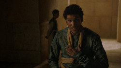 extant_GameOfThrones_4x06-TheLawsOfGodsAndMen_2446