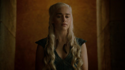 extant_GameOfThrones_4x06-TheLawsOfGodsAndMen_2470