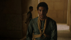 extant_GameOfThrones_4x06-TheLawsOfGodsAndMen_2489