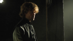 extant_GameOfThrones_4x07-Mockingbird_0136