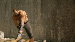 extant_GameOfThrones_4x07-Mockingbird_0432