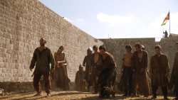 extant_GameOfThrones_4x07-Mockingbird_0450