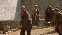 extant_GameOfThrones_4x07-Mockingbird_0455