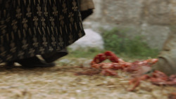 extant_GameOfThrones_4x07-Mockingbird_0495