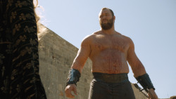 extant_GameOfThrones_4x07-Mockingbird_0541