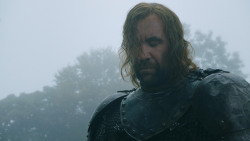 extant_GameOfThrones_4x07-Mockingbird_0897