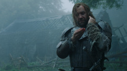 extant_GameOfThrones_4x07-Mockingbird_1127
