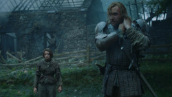 extant_GameOfThrones_4x07-Mockingbird_1137
