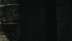 extant_GameOfThrones_4x07-Mockingbird_1691