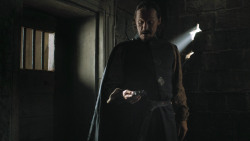extant_GameOfThrones_4x07-Mockingbird_1748